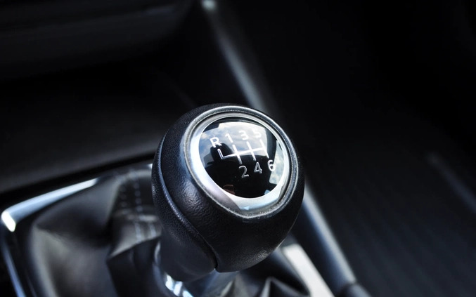 Mazda 3 cena 68800 przebieg: 90000, rok produkcji 2018 z Tarnobrzeg małe 781
